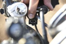 RE GT 650 charger