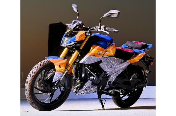 TVS Apache RTR 200 4V Rann of Kutch edition