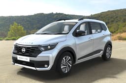 Nissan Gravite Blade Silver