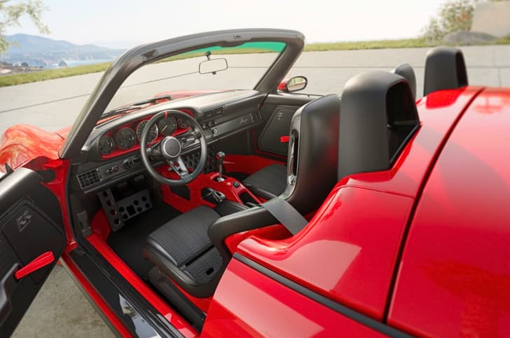 Porsche 911 Carrera Cabriolet by Singer interior