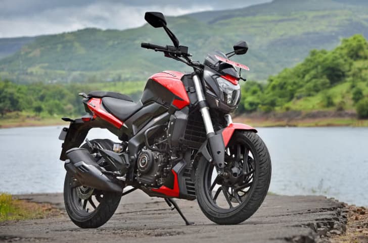 Bajaj Dominar 250 front three quarter