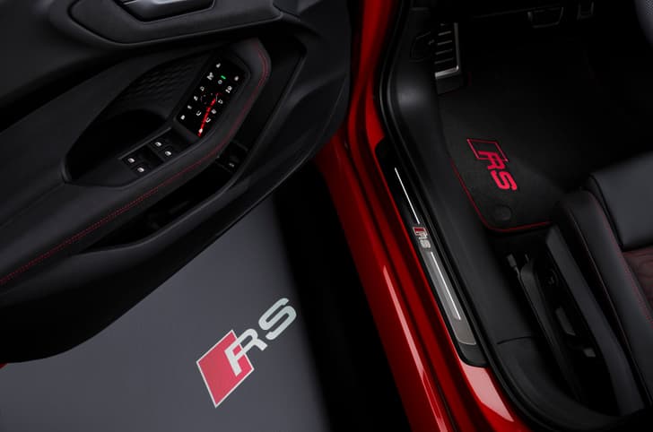 2026 audi rs5 in studio