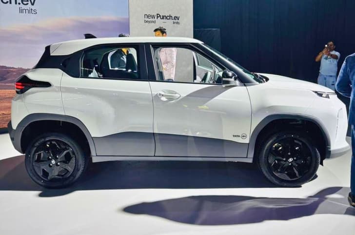 Tata Punch EV facelift Adventure 40 side profile