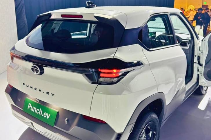 Tata Punch EV facelift Adventure 40 tail lights