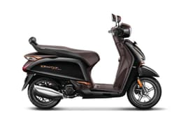 Hero Destini 125 Side profile static Pearl Black Dual Tone