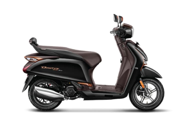 Hero Destini 125 Side profile static Pearl Black Dual Tone