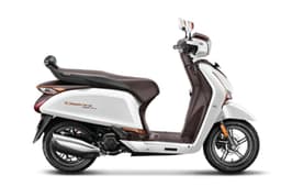 Hero Destini 125 Side profile static Pearl Fadeless White Dual Tone