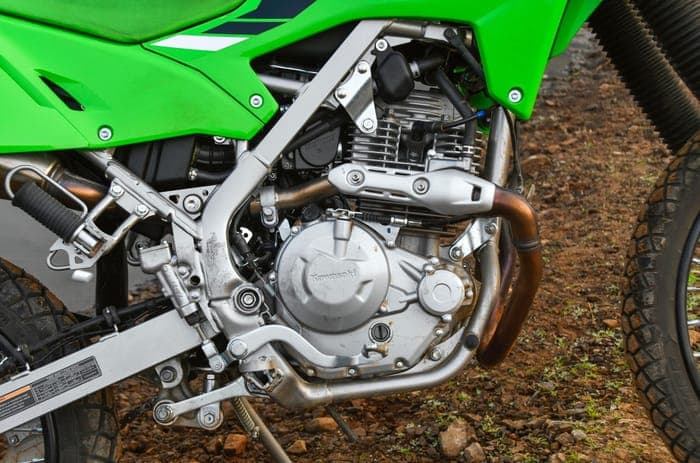 Kawasaki KLX230 features