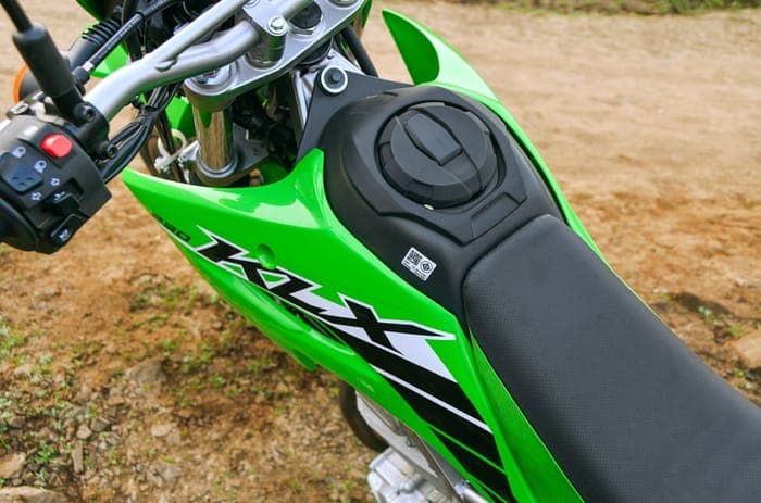 Kawasaki KLX230 features