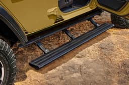 Jeep Wrangler Willys 41 Special Edition powered sidestep