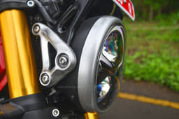 Triumph Speed 400 features image gallery