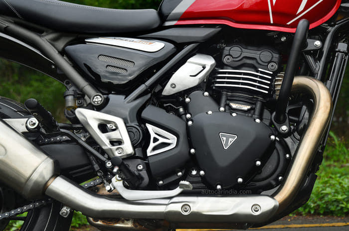 Triumph Speed 400 features image gallery