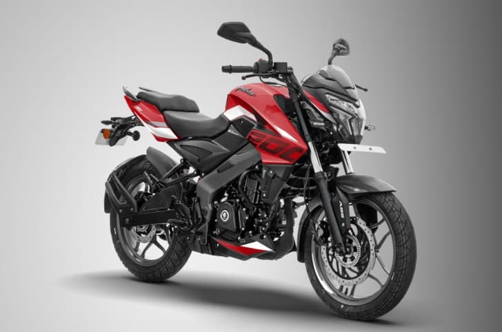 Bajaj Pulsar NS 200 Left front three quarter image 