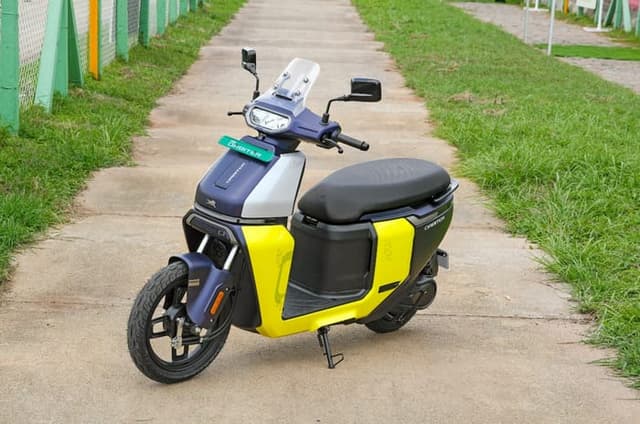 TVS Orbiter features image gallery