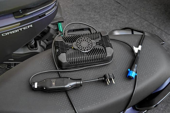 TVS Orbiter features image gallery