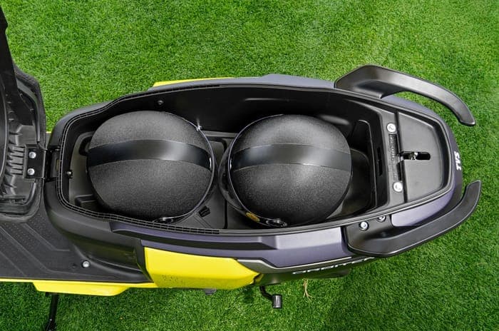 TVS Orbiter features image gallery