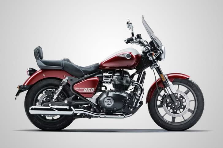 Side studio profile of Royal Enfield Super Meteor 650 Celestial Red