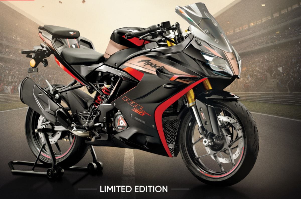 Apache RR 310 Action Shot