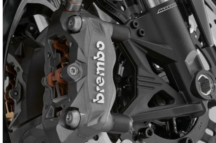 QJ Motor SRK 421 RR suspension