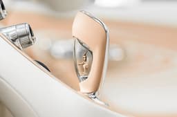 Buggati Mistral ‘La Perle Rare' gear shifter lever