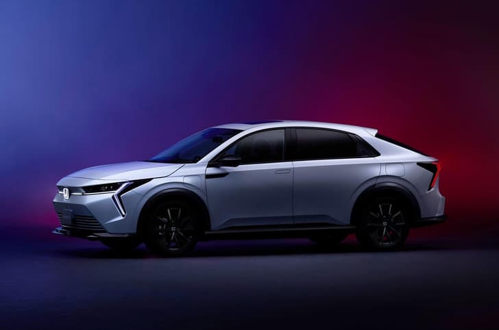 Honda Insight side static