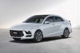 2026 Hyundai Verna Atlas White colour with black roof