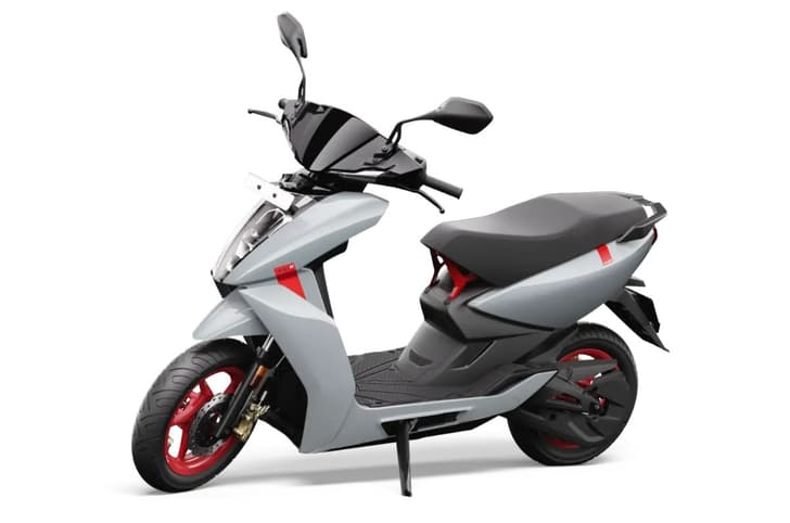 Ather 450X front three quarter Lunar Grey