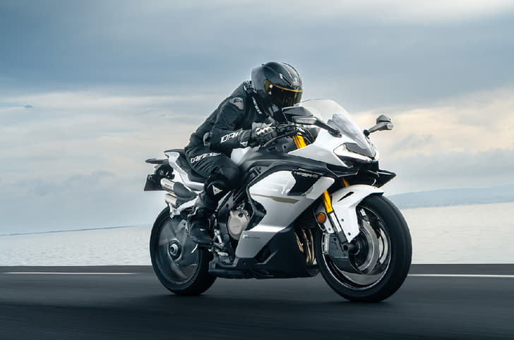 CFMoto 750SR-S image gallery