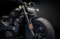 Harley Davidson Sportster S wheel and headlight