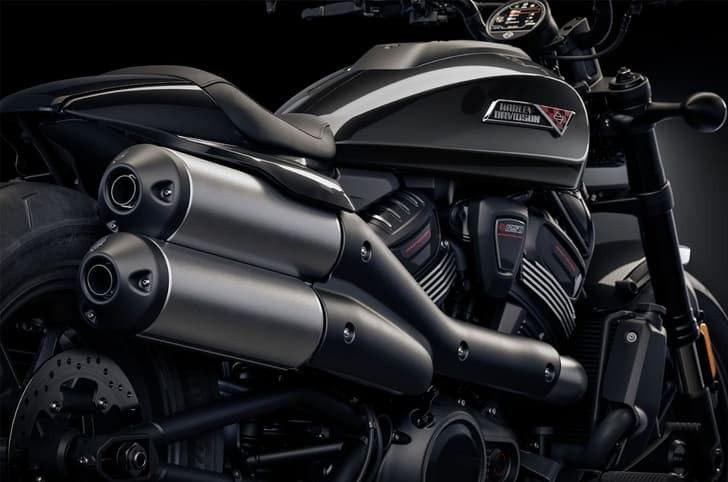 Harley Davidson Sportster S exhaust