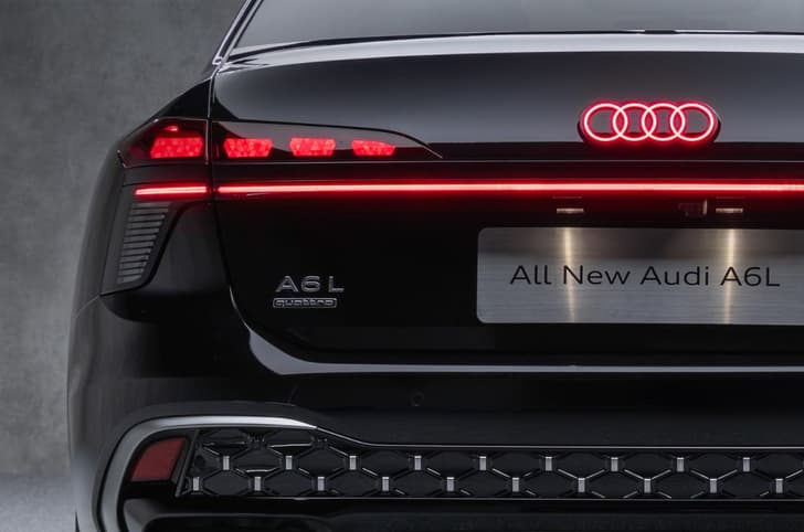 New Audi A6L rear