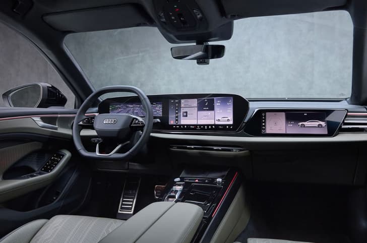New Audi A6L interior