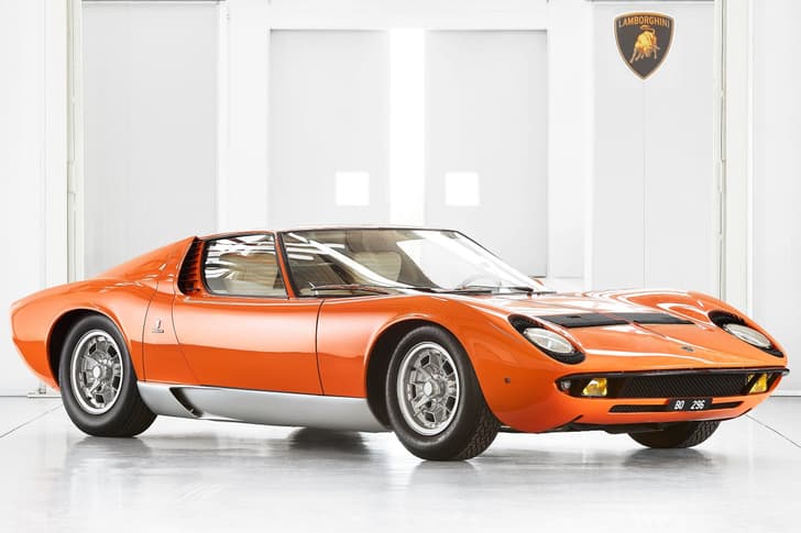 lamborghini miura p400 in studio