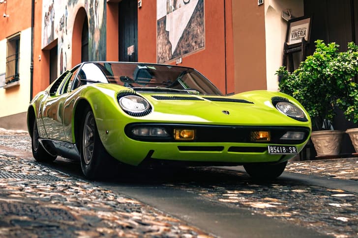 lamborghini miura p400s in street