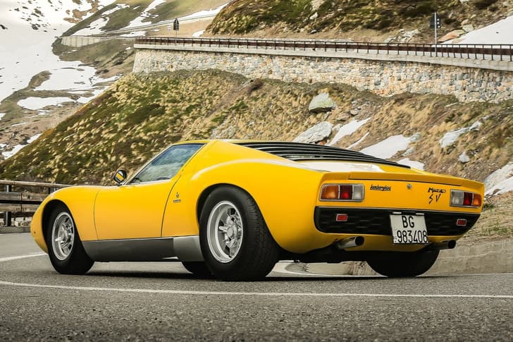 lamborghini miura sv on road