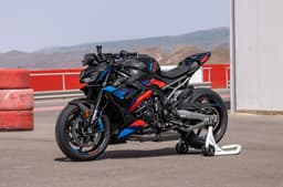 BMW M 1000 R left front three quarter
