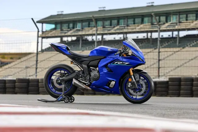 2026 Yamaha YZF-R7 image gallery