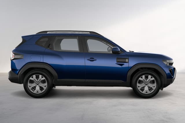 Renault Duster mid-spec Techno variant in pictures