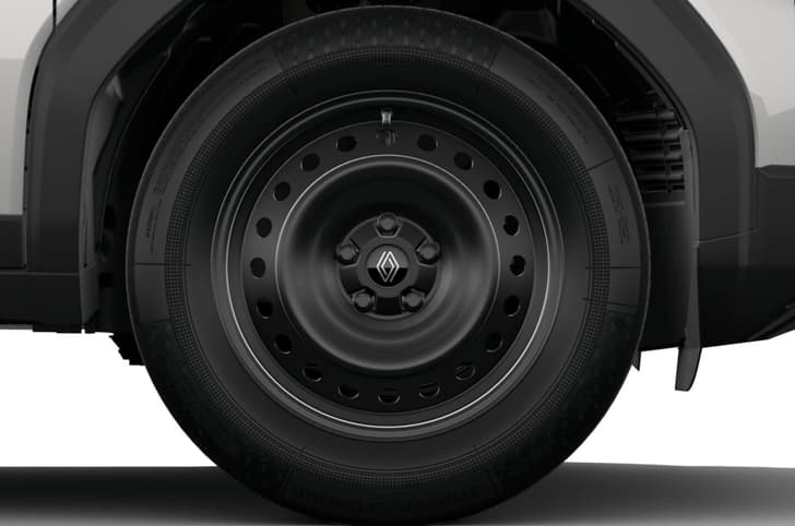 2026 Renault Duster Authentic variant wheel
