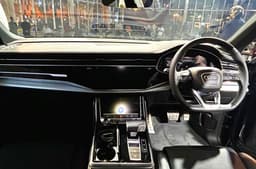Audi SQ8 dashboard