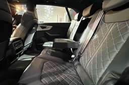 Audi SQ8 seats