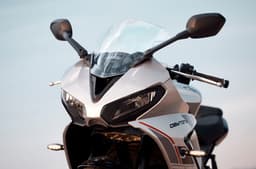 Triumph Daytona 660 headlight shot