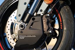 CFMoto 675SR-R image gallery