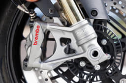 Aprilia RSV4 1100 Factory