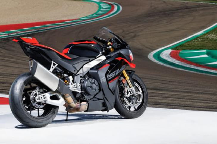 Aprilia RSV4 1100 Factory