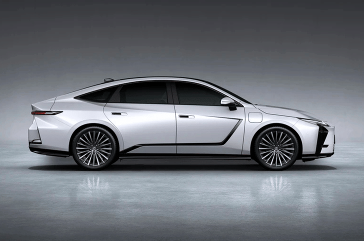 Lexus ES 500e White Nova