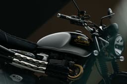 Triumph Scrambler 900 Icon Edition side shot
