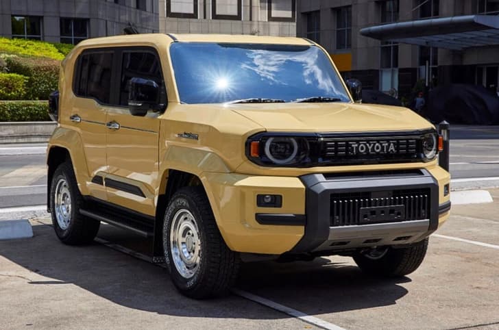 Toyota Land Cruiser FJ Legendary concept