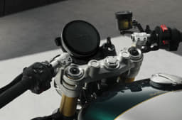 Speed Twin 1200 Cafe Racer DGR Edition