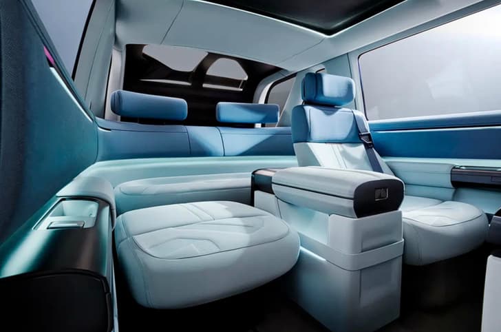 Chery -JLR Freelander Concept 97 wraparound rear seats